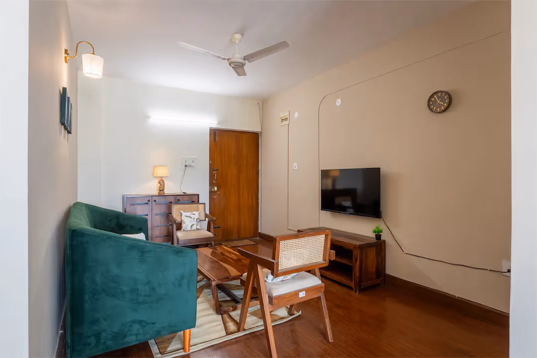 Upper Deck, Old Madras Road