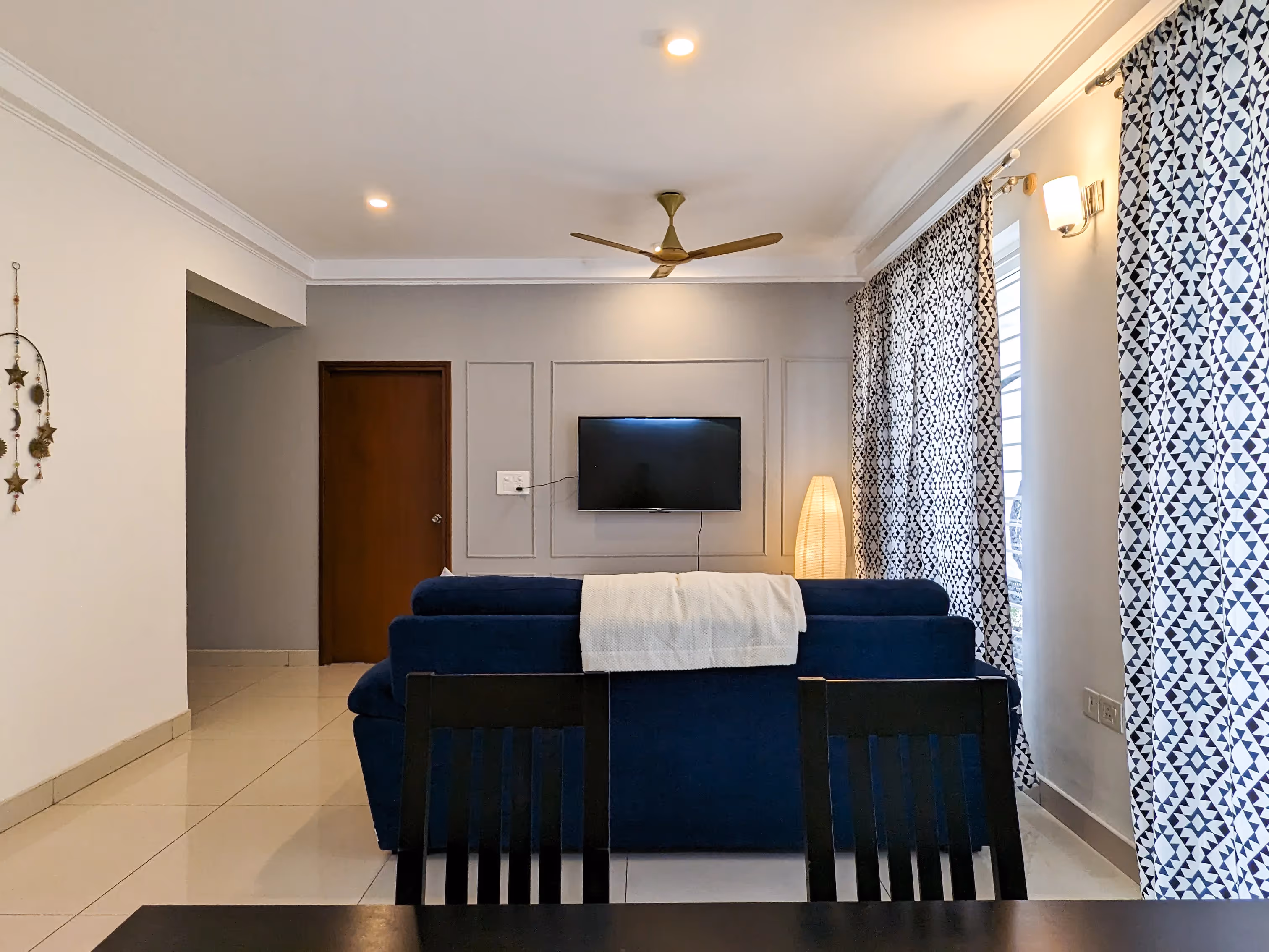 Lakeview Penthouse, HSR Extension - Main
