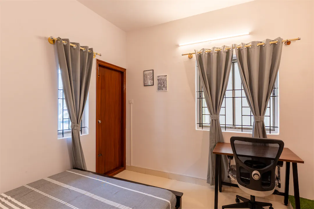 Sora, Indiranagar - Main
