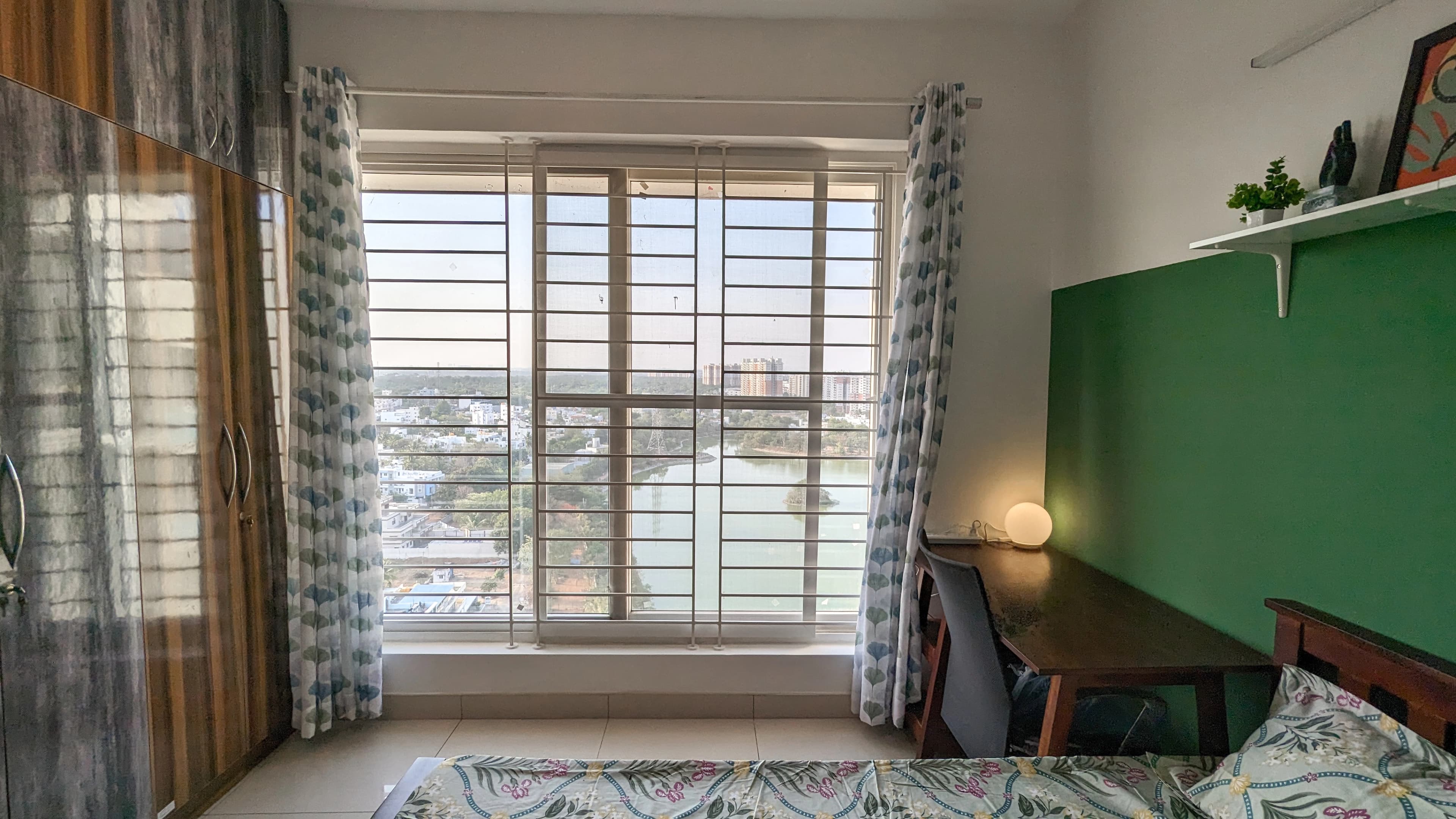 Lakeview Penthouse, HSR Extension - Main